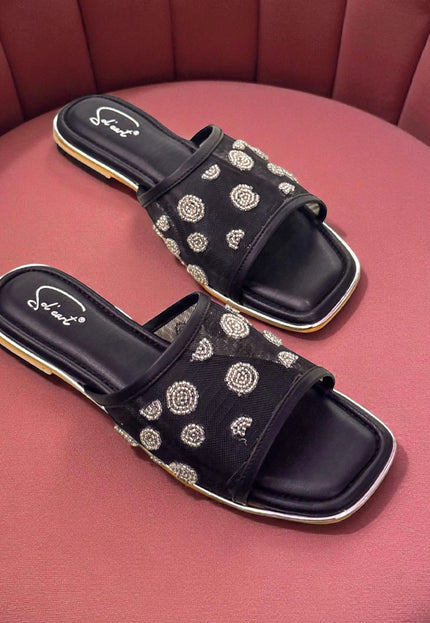 Lady Dot Black